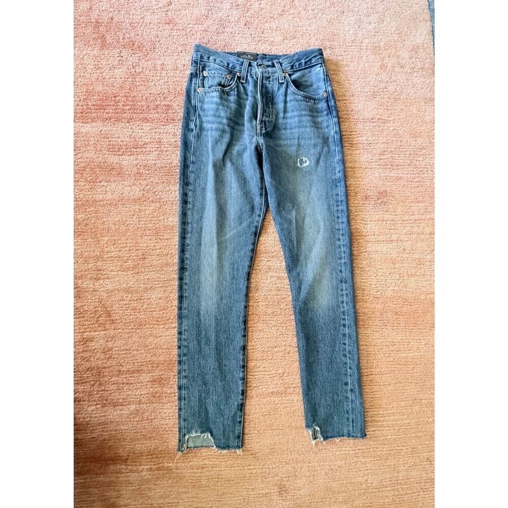 Levi’s Premium 501 Skinny High Rise Jeans Women’s 24x28 Blue Distressed Raw Hem